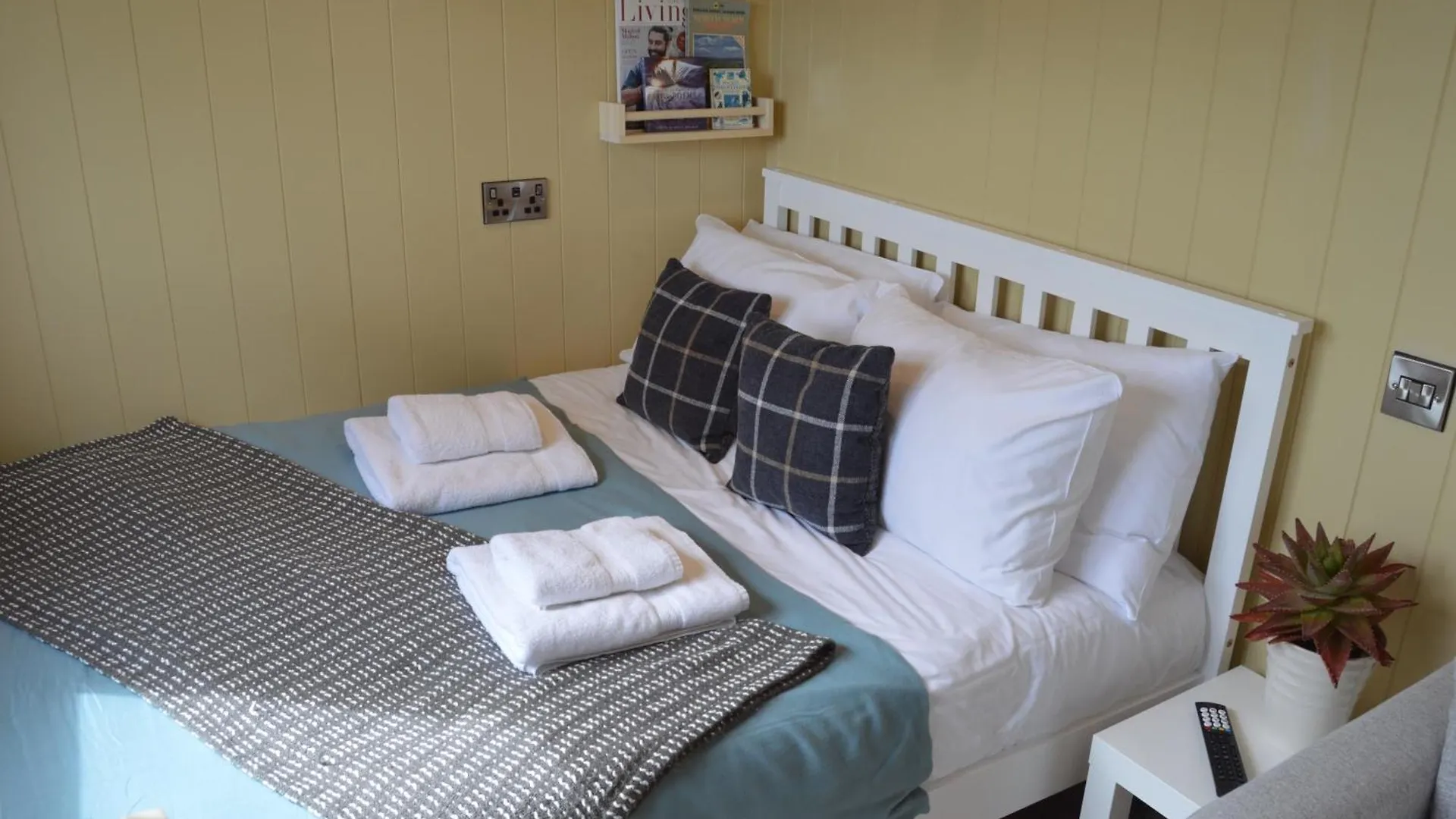 Middlehead Huts Villa Newton-on-Rawcliffe Holiday home